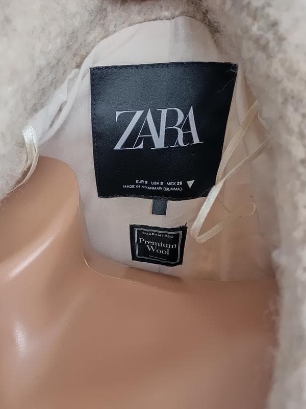 Пальто вільного крою від zara жіноче