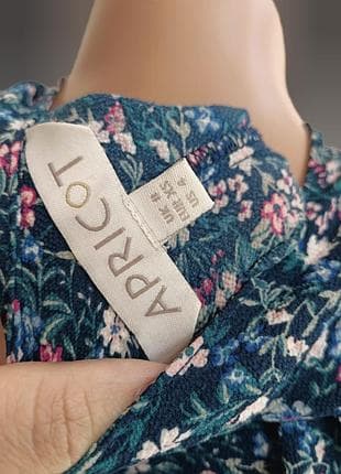 Сукня літня жіноча в квіточку з уборками на рукавах — фото 3 з 6